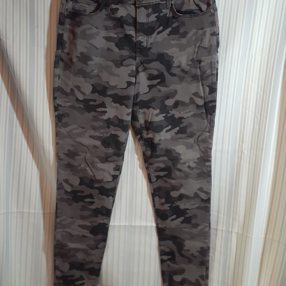 Nine West Camouflage Skinny Jeans